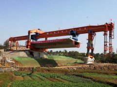 广东清远架桥机厂家 40米160吨架桥机租金