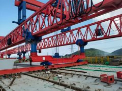 <b>自平衡架桥机的防风措施有哪些独到设计</b>