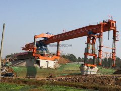 <b>安徽合肥50米220吨架桥机厂家 设备参数</b>