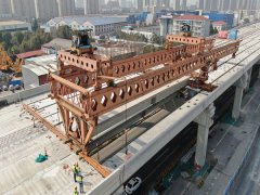 <b>大型架桥机的运输和组装过程复杂吗</b>