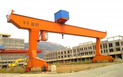 <b>L型龙门吊作业中如何规避悬臂端超载风险</b>