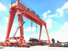 <b>双梁龙门吊在港口作业中如何提升装卸效率</b>